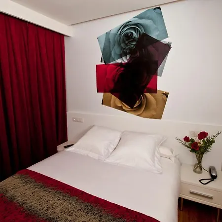 Lino Hotel 2*